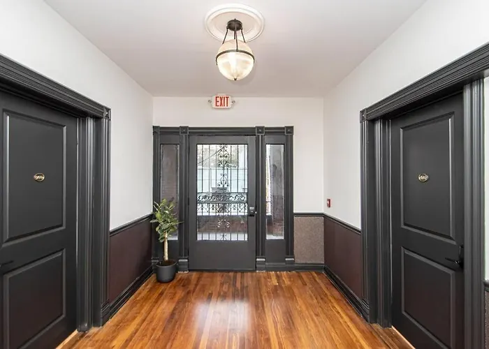 Historic Dtwn Studio, Walk To Bathhouses, Shops, Room # 103
